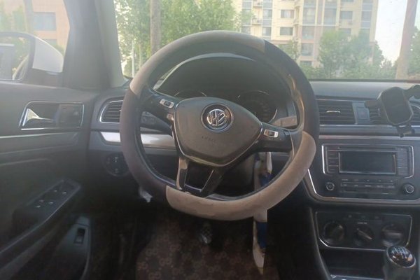 Volkswagen Lavida 2017, 157400 км, за 4386 USD