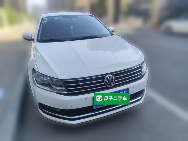 Volkswagen Lavida 2017, 55100 км, за 6288 USD