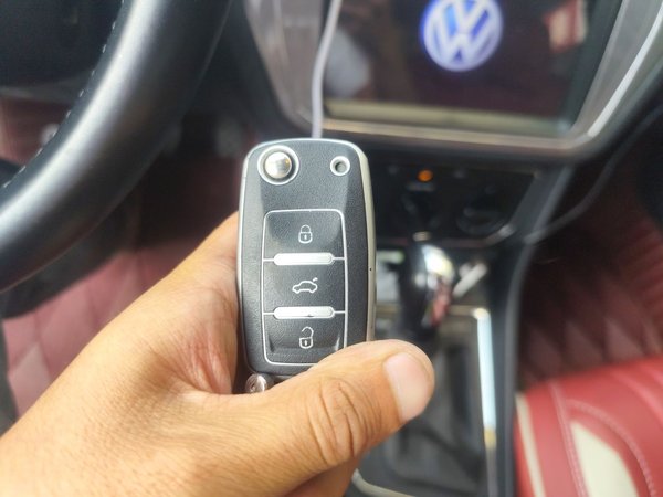 Volkswagen Lavida 2017, 55100 км, за 6288 USD - фото 9