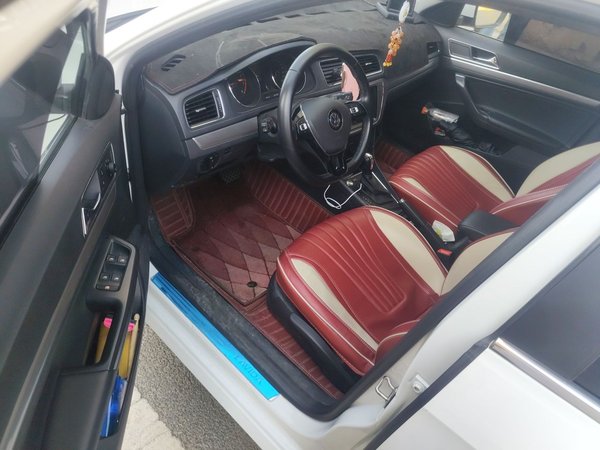 Volkswagen Lavida 2017, 55100 км, за 6288 USD - фото 17