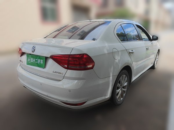 Volkswagen Lavida 2017, 62200 км, за 7165 USD