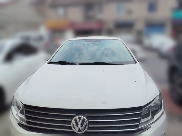 Volkswagen Lavida 2017, 66500 км, за 6229 USD