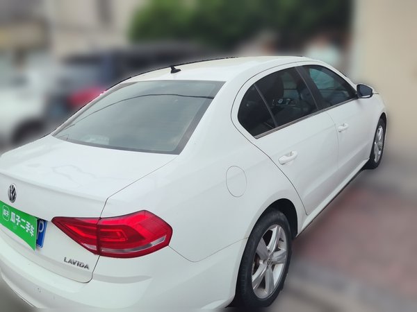 Volkswagen Lavida 2017, 66500 км, за 6229 USD