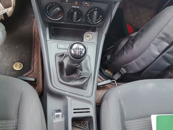 Volkswagen Lavida 2017, 66500 км, за 6229 USD - фото 11