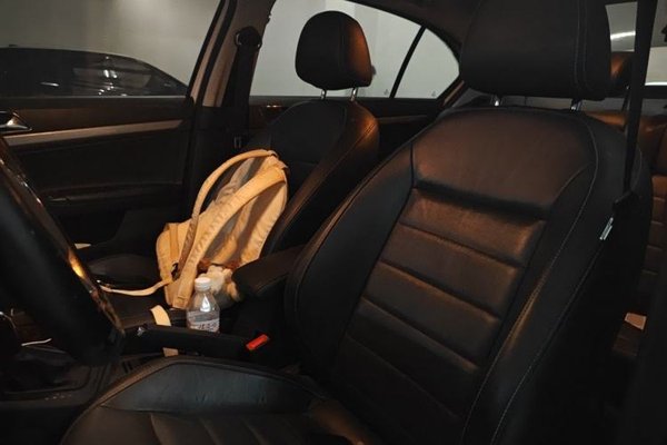 Volkswagen Lavida 2017, 72800 км, за 5929 USD