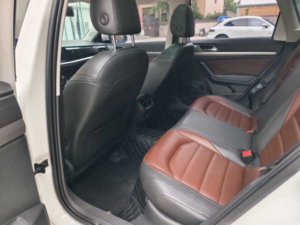 Volkswagen Lavida 2018, 110000 км, за 8872 USD - фото 20
