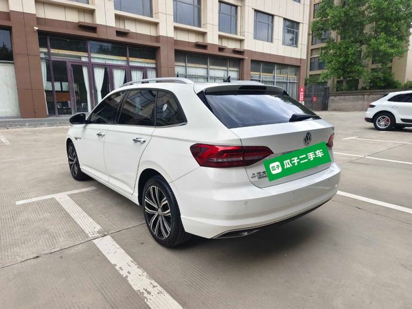 Volkswagen Lavida 2018, 110000 км, за 8872 USD