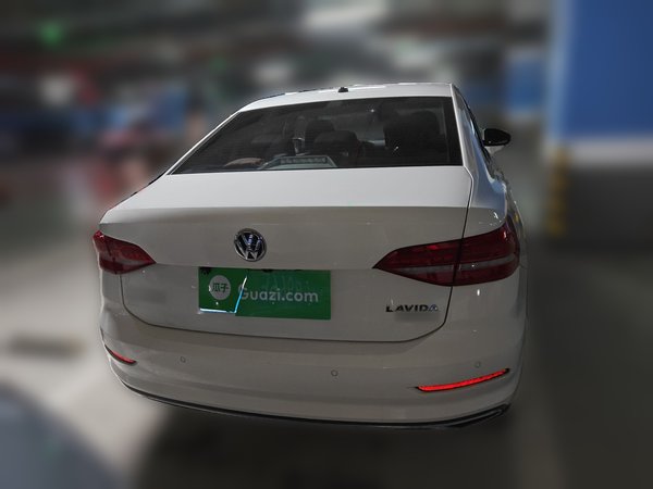 Volkswagen Lavida 2018, 36600 км, за 6895 USD
