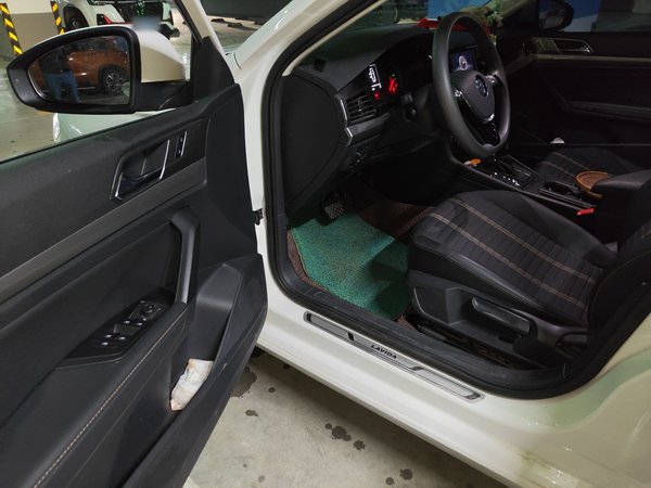 Volkswagen Lavida 2018, 36600 км, за 6895 USD - фото 17