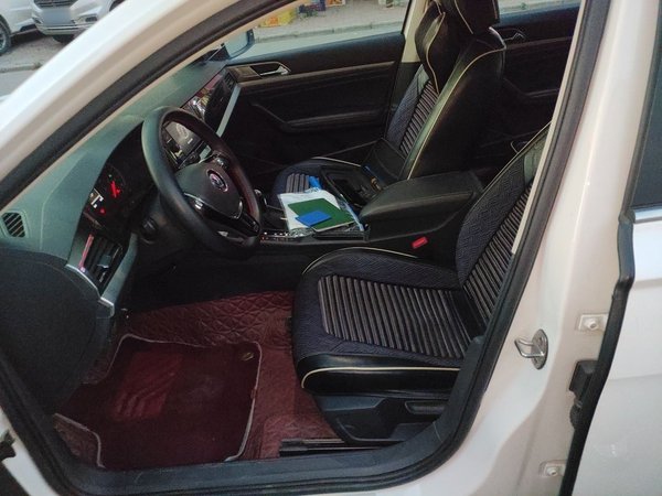 Volkswagen Lavida 2018, 72800 км, за 8145 USD - фото 16