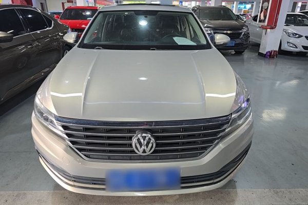 Volkswagen Lavida 2018, 84800 км, за 8946 USD