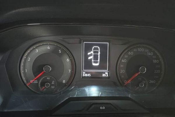 Volkswagen Lavida 2018, 84800 км, за 8946 USD - фото 15