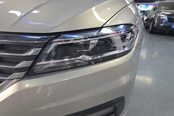 Volkswagen Lavida 2018, 84800 км, за 8946 USD - фото 9
