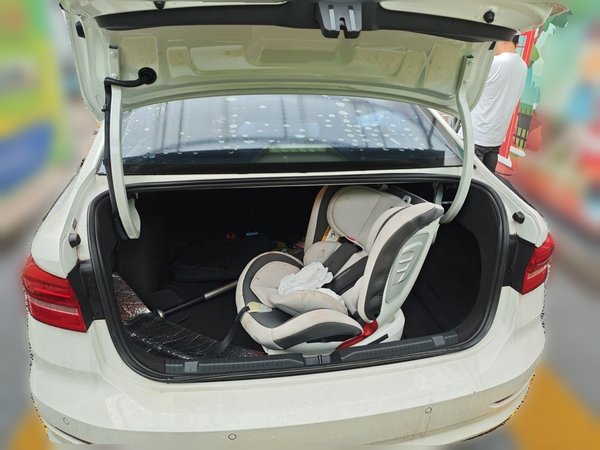 Volkswagen Lavida 2018, 108300 км, за 6814 USD - фото 20
