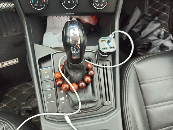 Volkswagen Lavida 2018, 108300 км, за 6814 USD - фото 15