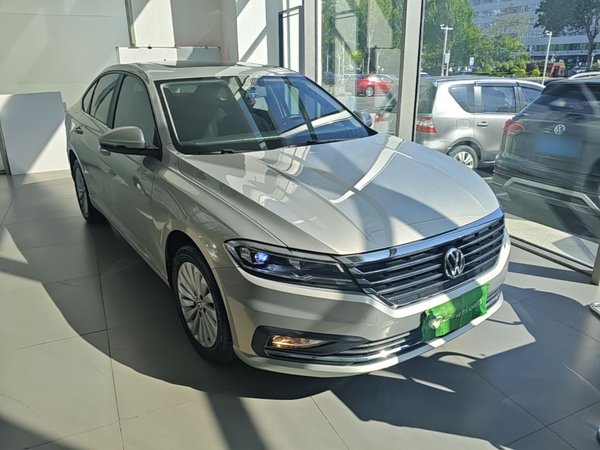 Volkswagen Lavida 2019, 90500 км, за 9551 USD