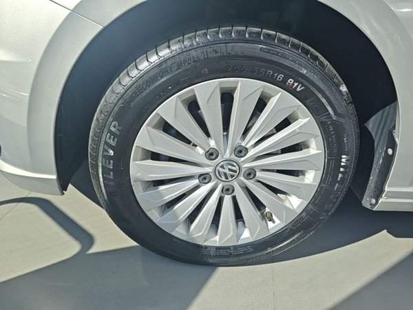 Volkswagen Lavida 2019, 90500 км, за 9551 USD - фото 8