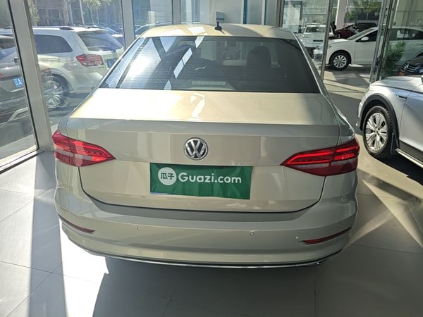 Volkswagen Lavida 2019, 90500 км, за 9551 USD