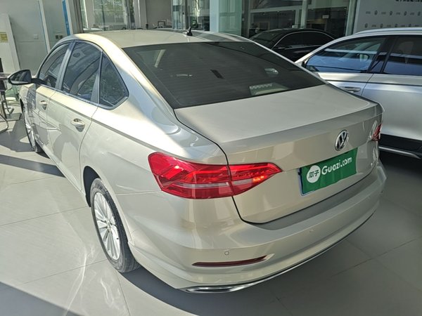 Volkswagen Lavida 2019, 90500 км, за 9551 USD