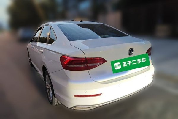 Volkswagen Lavida 2019, 39700 км, за 8378 USD