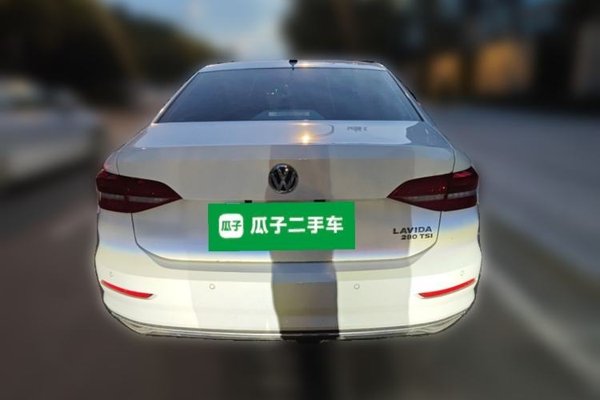 Volkswagen Lavida 2019, 39700 км, за 8378 USD