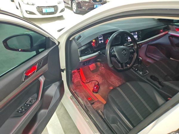 Volkswagen Lavida 2019, 74100 км, за 9425 USD - фото 19