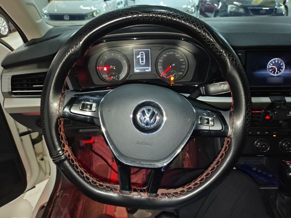Volkswagen Lavida 2019, 74100 км, за 9425 USD - фото 14