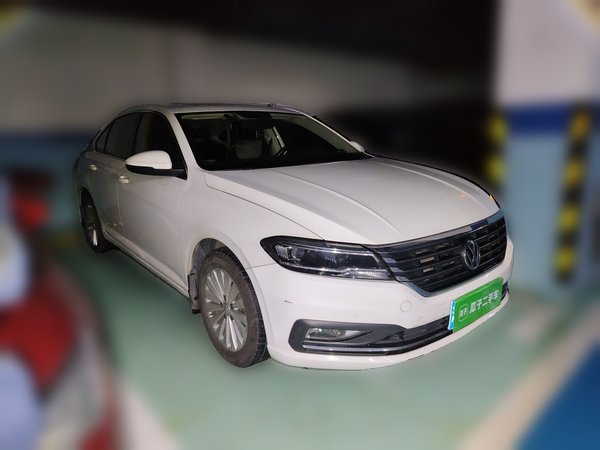 Volkswagen Lavida 2019, 93800 км, за 8041 USD