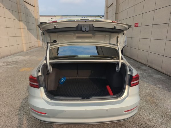 Volkswagen Lavida 2019, 68600 км, за 9736 USD - фото 22