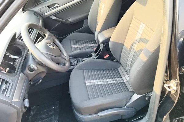 Volkswagen Lavida 2019, 30400 км, за 9112 USD - фото 17