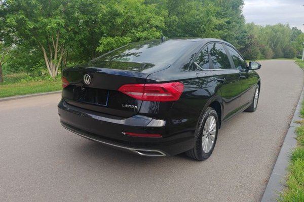 Volkswagen Lavida 2019, 69900 км, за 7988 USD