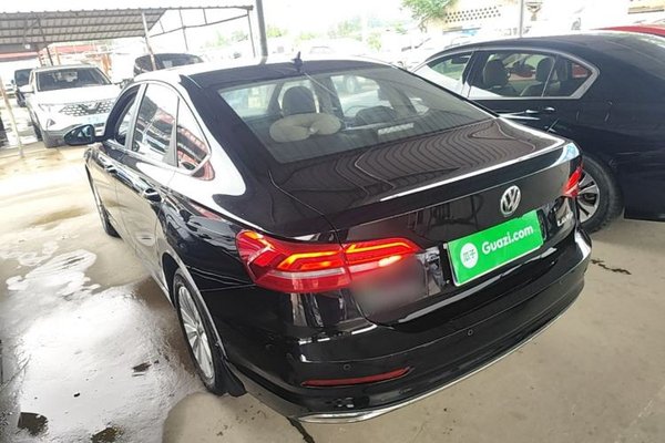 Volkswagen Lavida 2019, 75000 км, за 8584 USD