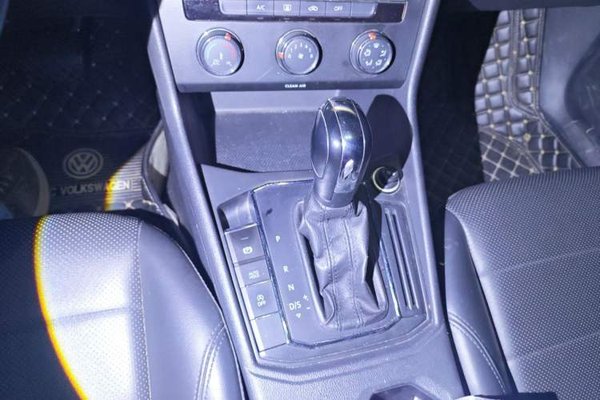 Volkswagen Lavida 2019, 76900 км, за 7222 USD - фото 15