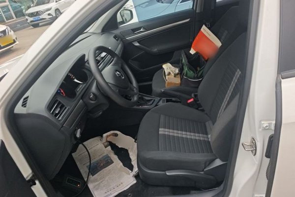 Volkswagen Lavida 2019, 118500 км, за 8996 USD - фото 17