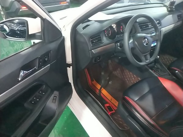 Volkswagen Lavida 2019, 122800 км, за 8128 USD - фото 19