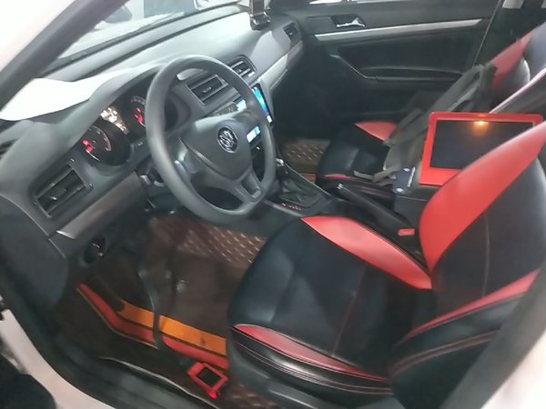 Volkswagen Lavida 2019, 122800 км, за 8128 USD - фото 18