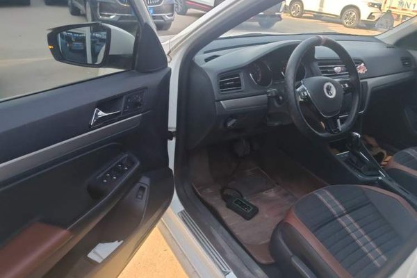 Volkswagen Lavida 2019, 28800 км, за 8394 USD - фото 23