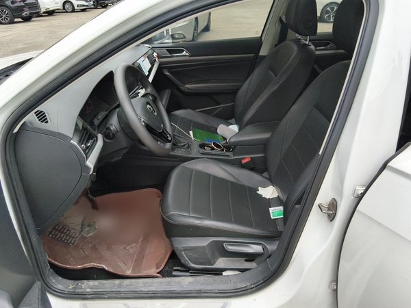 Volkswagen Lavida 2019, 41200 км, за 9828 USD - фото 14