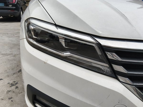 Volkswagen Lavida 2019, 41200 км, за 9828 USD - фото 7