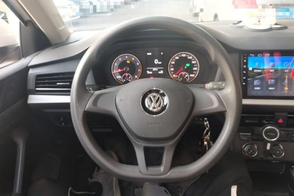 Volkswagen Lavida 2019, 52700 км, за 8564 USD - фото 7