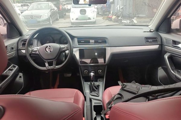Volkswagen Lavida 2019, 63900 км, за 8744 USD - фото 13