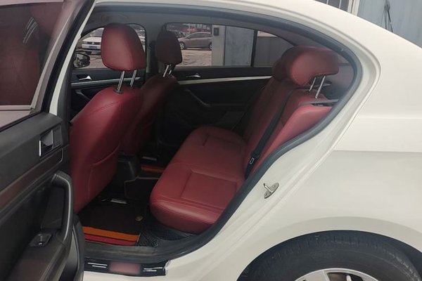 Volkswagen Lavida 2019, 63900 км, за 8744 USD - фото 20