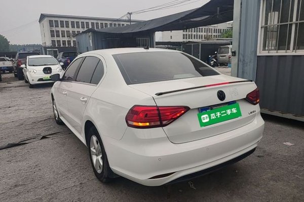 Volkswagen Lavida 2019, 63900 км, за 8744 USD