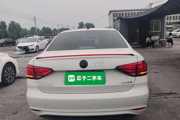 Volkswagen Lavida 2019, 63900 км, за 8744 USD