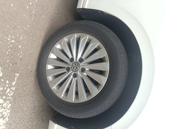 Volkswagen Lavida 2019, 7300 км, за 10045 USD