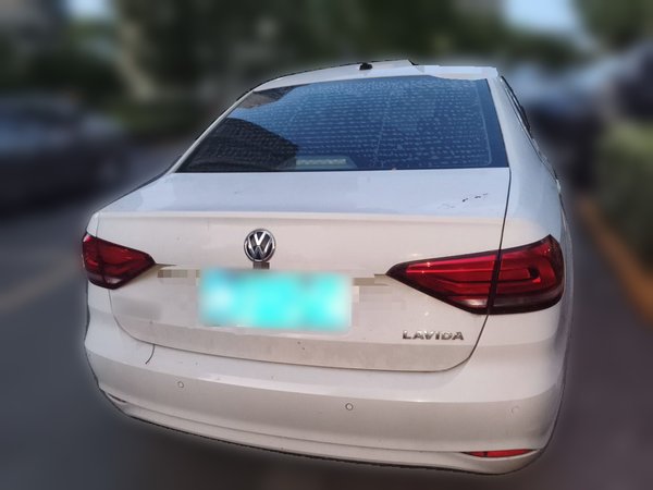 Volkswagen Lavida 2019, 74300 км, за 6334 USD