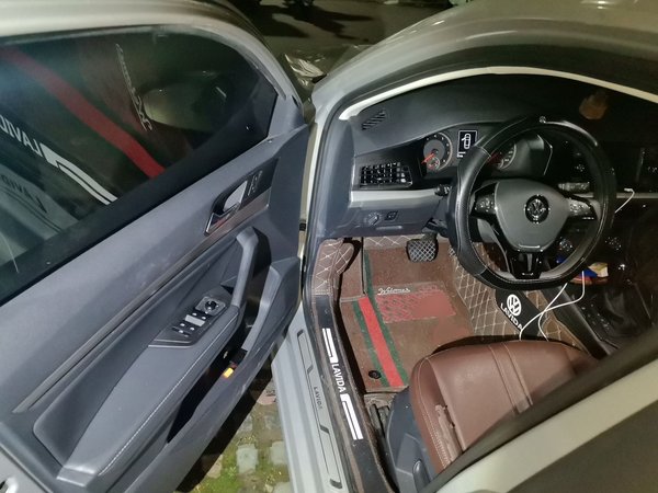 Volkswagen Lavida 2019, 63099 км, за 8732 USD - фото 14