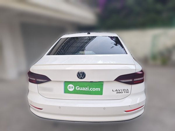 Volkswagen Lavida 2021, 93200 км, за 9464 USD