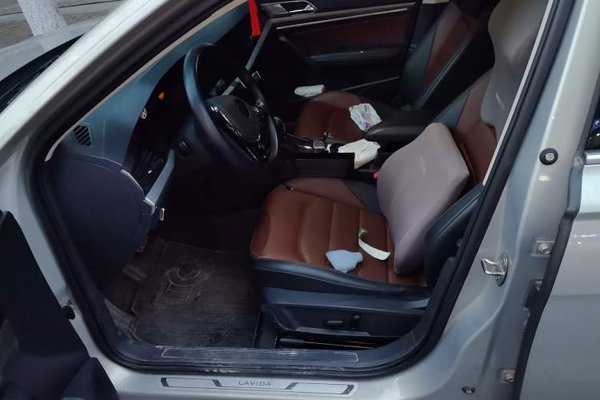 Volkswagen Lavida 2021, 46200 км, за 9986 USD - фото 16
