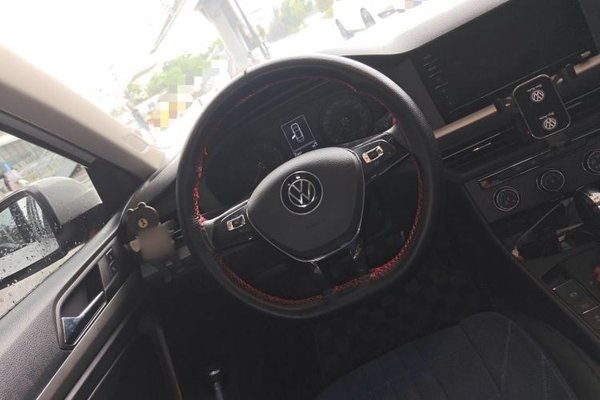 Volkswagen Lavida 2021, 41800 км, за 9169 USD - фото 11